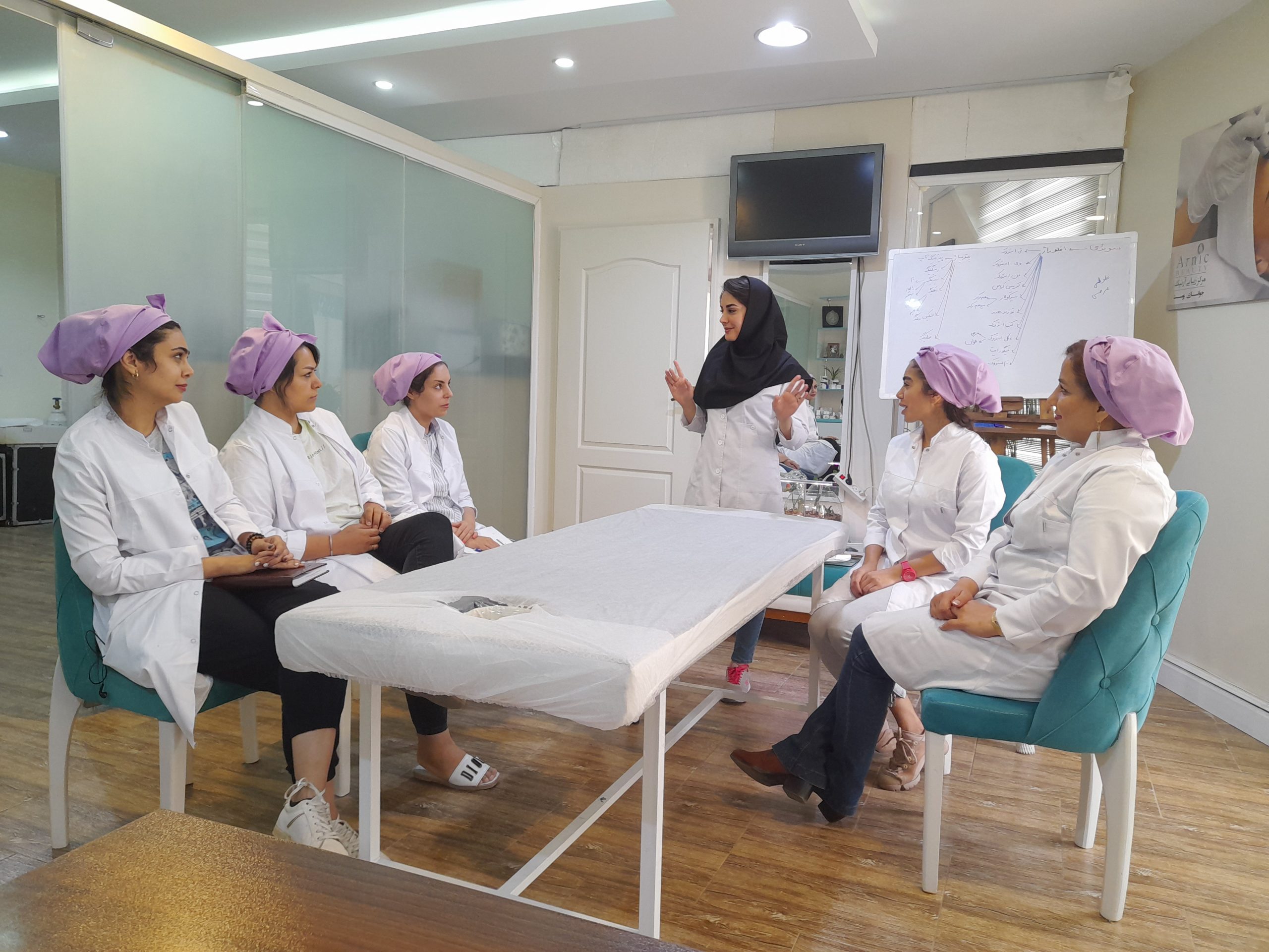 تیم حرفه ای ماساژ اصفهان